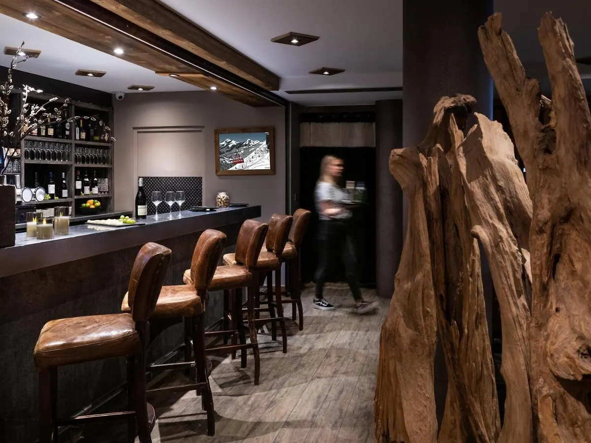 Hotel Ski Lodge - Village Montana Val-d'Isere