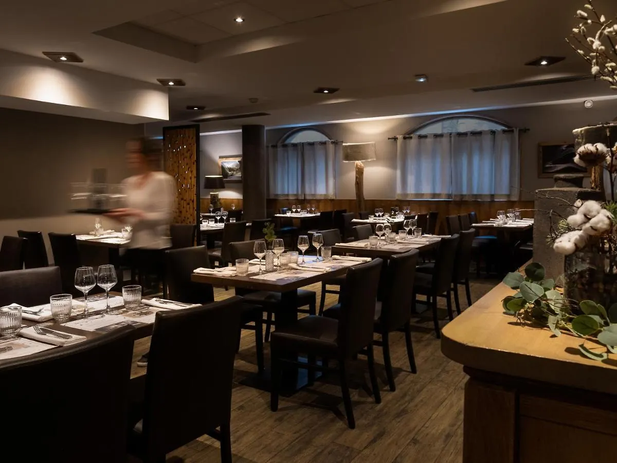Hotel Ski Lodge - Village Montana Val-d'Isere France