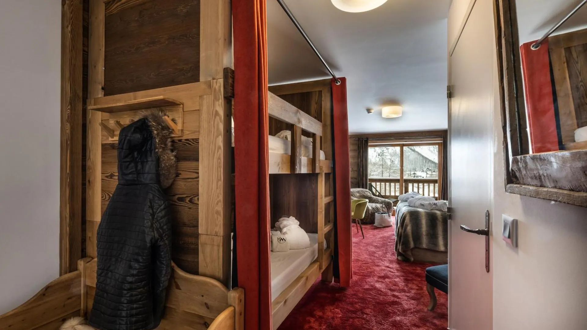 Hotel Ski Lodge - Village Montana Val-dʼIsère